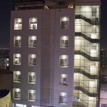 Hotel Sri Sri Executive, Kolhápur Kültér fotó