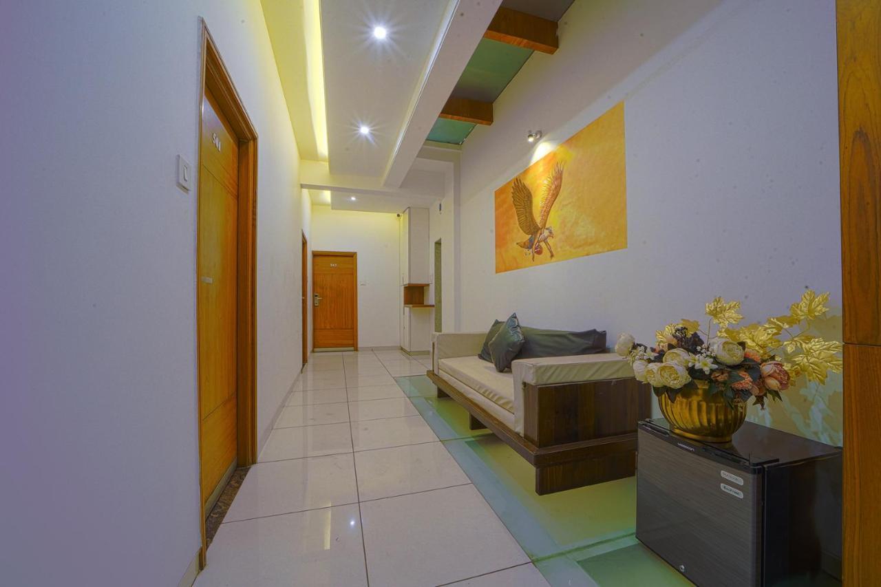 Hotel Sri Sri Executive, Kolhápur Kültér fotó