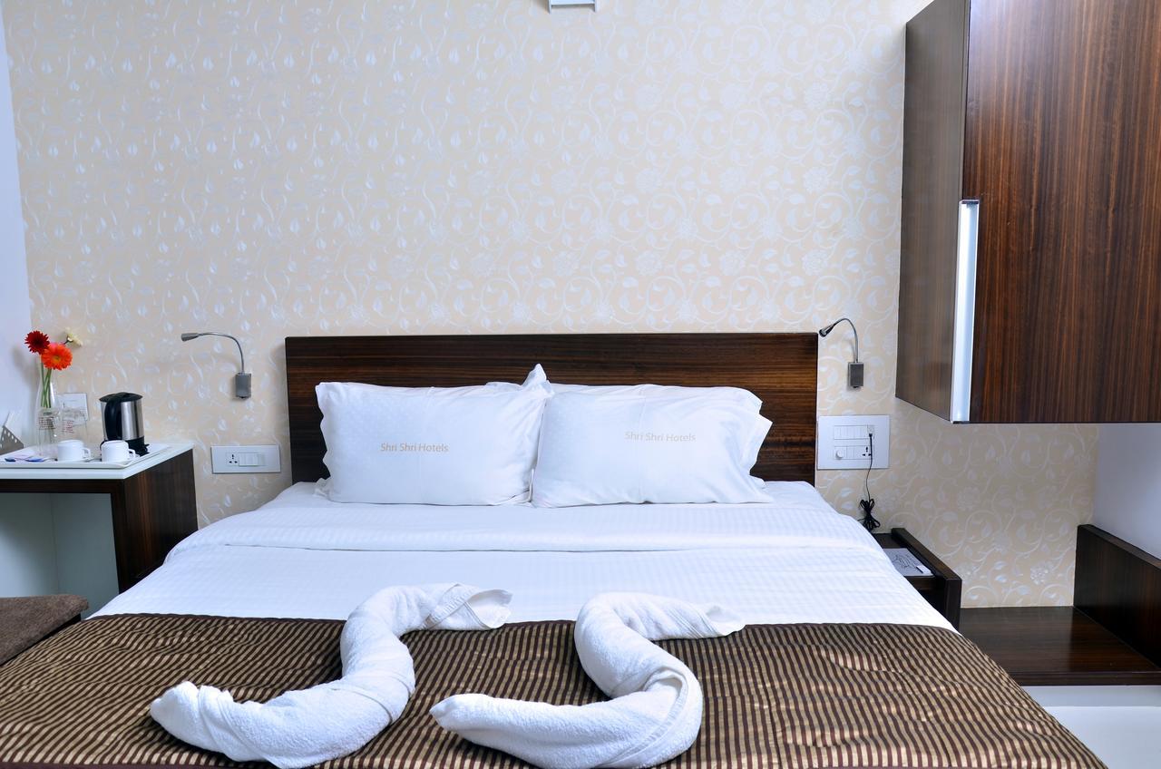 Hotel Sri Sri Executive, Kolhápur Kültér fotó